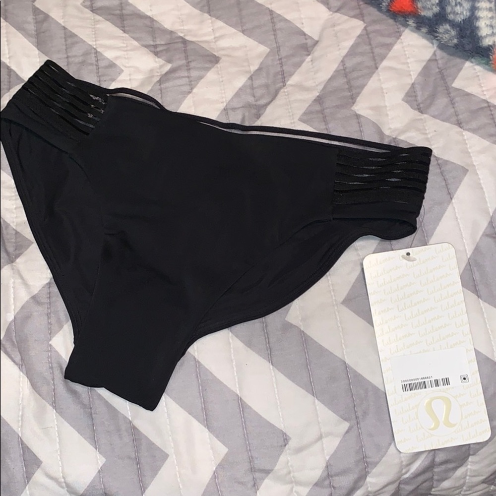 Deep end swim bottom